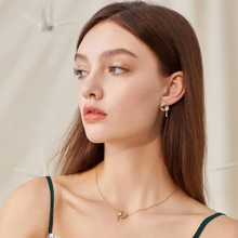 將圖片載入圖庫檢視器 K.L.Y 櫻花鑽玫瑰金防過敏耳環 鍍18K金