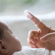 將圖片載入圖庫檢視器 ChuchuBaby 嬰兒手指刷套組+凝膠牙膏葡萄味 8g
